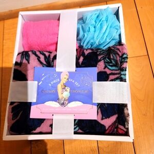 DELUXE TROPICAL 3 PIECES SPA SET